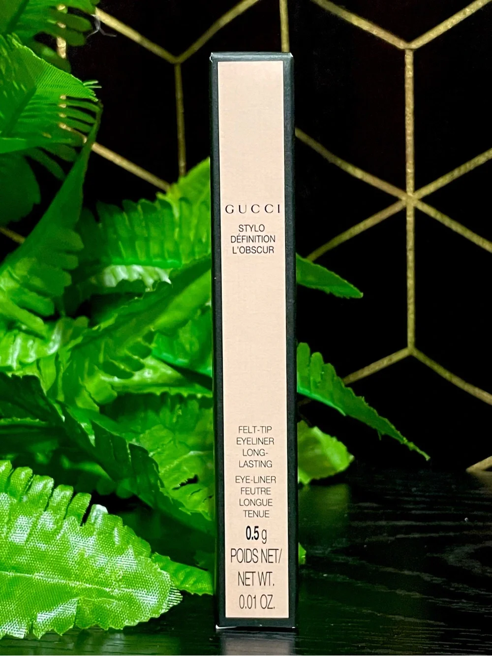 Black gucci stylo